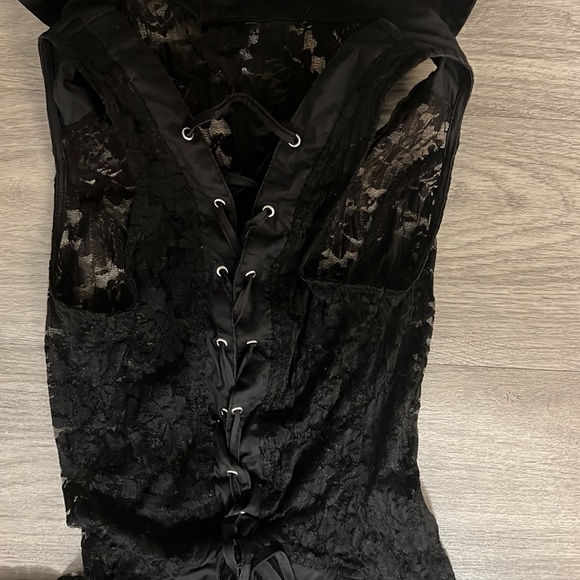 OH YES Black Lace Zippered Corset Top Gothic Collared Tank - Picture 6 of 6